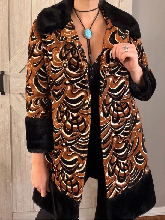 Vintage 60’s Psychedelic Tapestry Coat - Picture 9 of 16